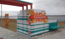 Вывеска с объемными буквами. Оформление пляжа Мандарин г.Камские...